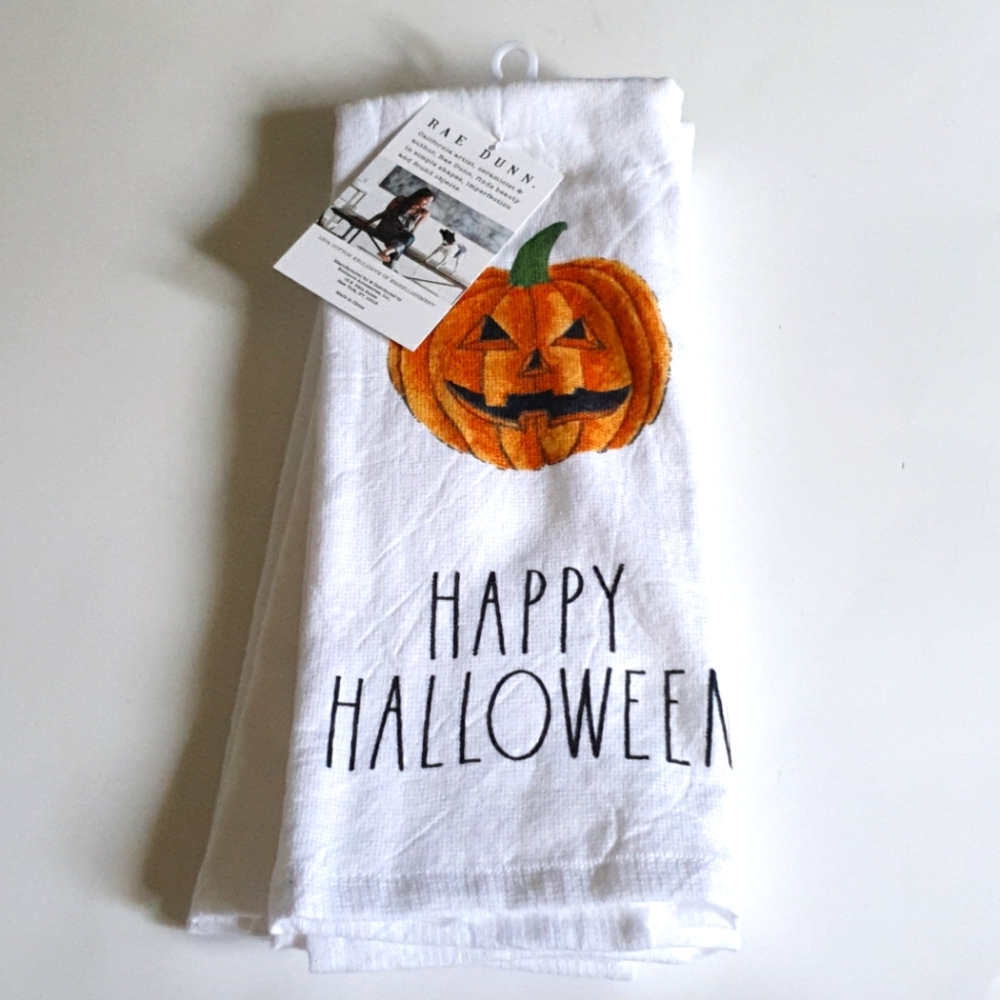 Rae dunn HAPPY HALLOWEEN 2 Kitchen towels - Picture 1 of 3